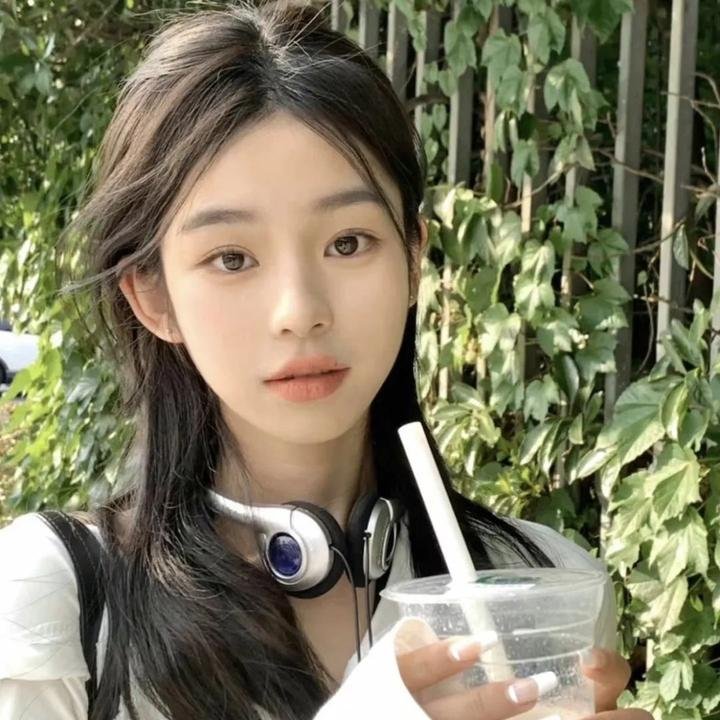 骇故事之女舍惊魂